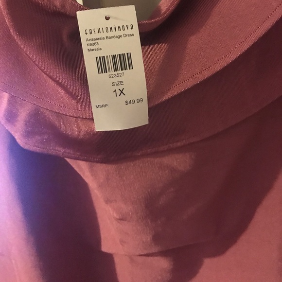 Dress - Picture 3 of 4